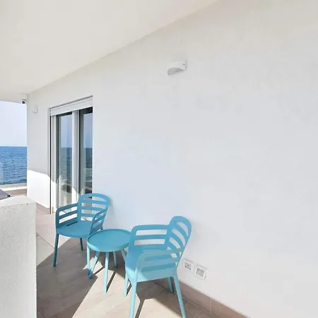 Mediterranea - Seaview, Pool & Garden Apartmán