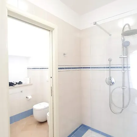 Mediterranea - Seaview, Pool & Garden Apartmán *