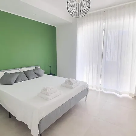 Apartmán Mediterranea - Seaview, Pool & Garden *