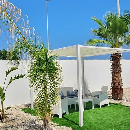 Apartmán Mediterranea - Seaview, Pool & Garden *