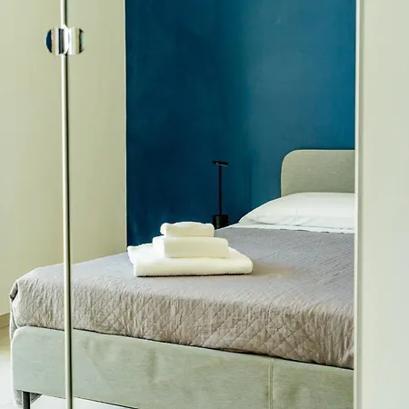 Mediterranea - Seaview, Pool & Garden Apartment