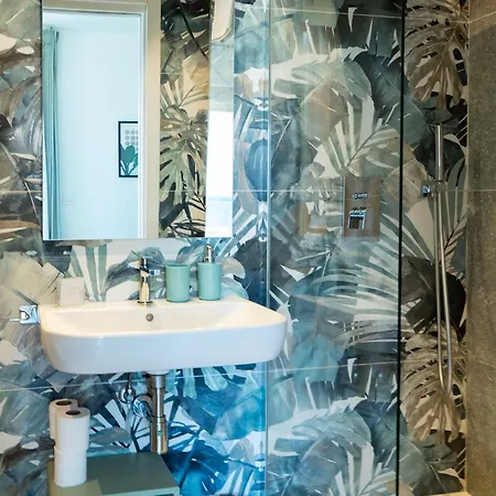 Mediterranea - Seaview, Pool & Garden Apartment *