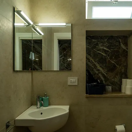 Mediterranea - Seaview, Pool & Garden Apartament *