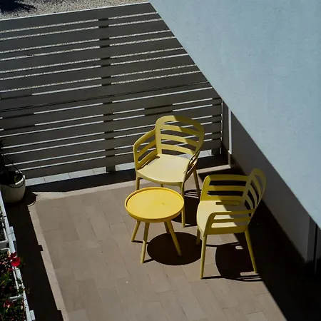 Apartment Mediterranea - Seaview, Pool & Garden *