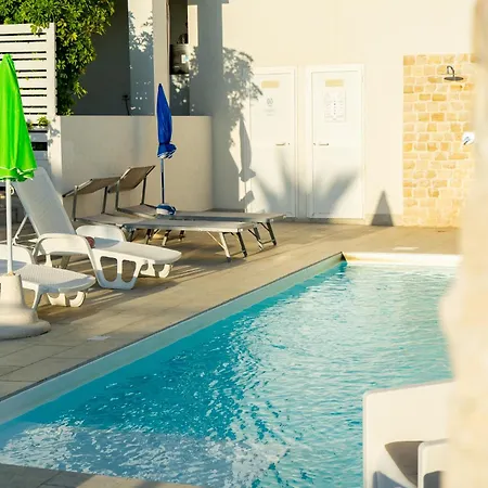 Apartament Mediterranea - Seaview, Pool & Garden *