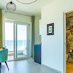 Apartmán Mediterranea - Seaview, Pool & Garden *