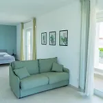 Mediterranea - Seaview, Pool & Garden Apartmán