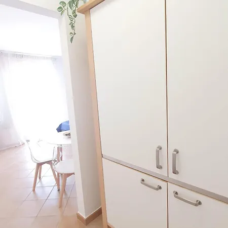 Apartment Mediterranea - Seaview, Pool & Garden *