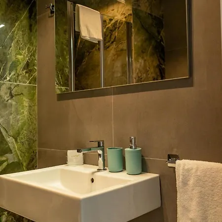 Apartmán Mediterranea - Seaview, Pool & Garden Bari