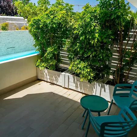 Apartmán Mediterranea - Seaview, Pool & Garden