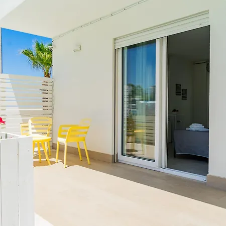 Mediterranea - Seaview, Pool&garden Bari