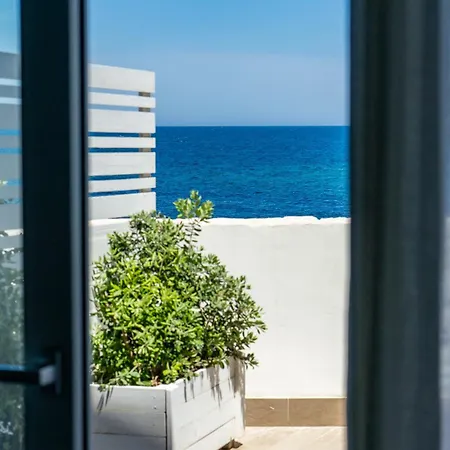 Apartmán Mediterranea - Seaview, Pool & Garden Bari