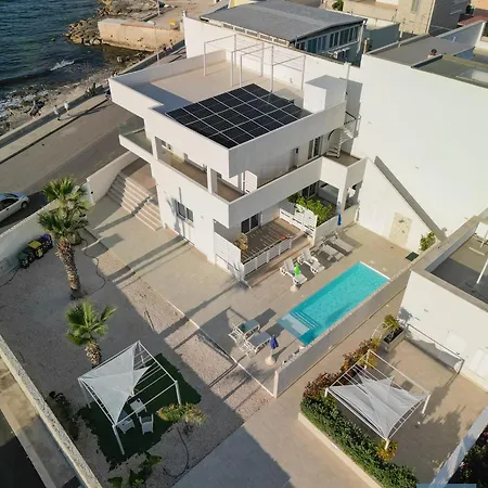 Apartmán Mediterranea - Seaview, Pool & Garden