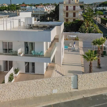 Apartament Mediterranea - Seaview, Pool & Garden *