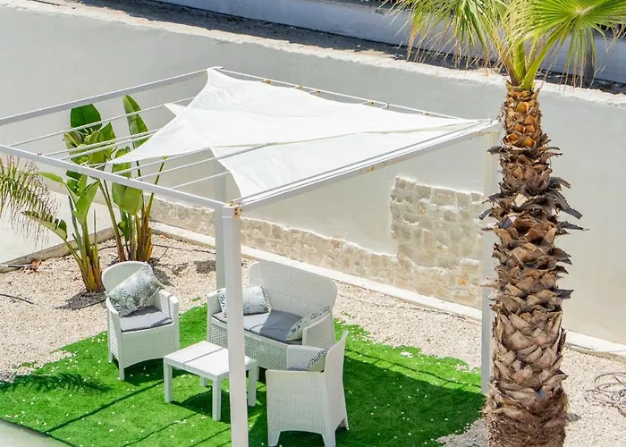 Mediterranea - Seaview, Pool & Garden Bari