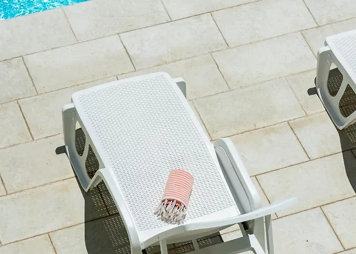 Apartament Mediterranea - Seaview, Pool & Garden *