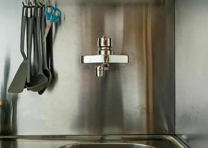 Mediterranea - Seaview, Pool & Garden Apartament *