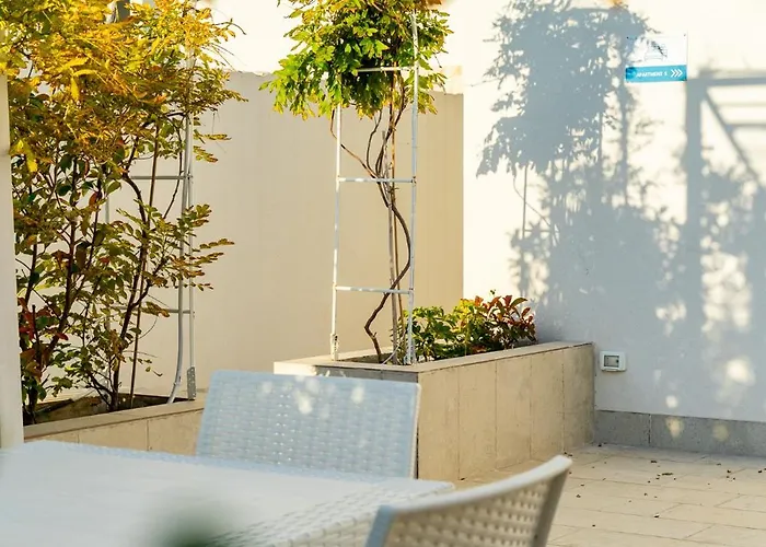 Apartament Mediterranea - Seaview, Pool & Garden *