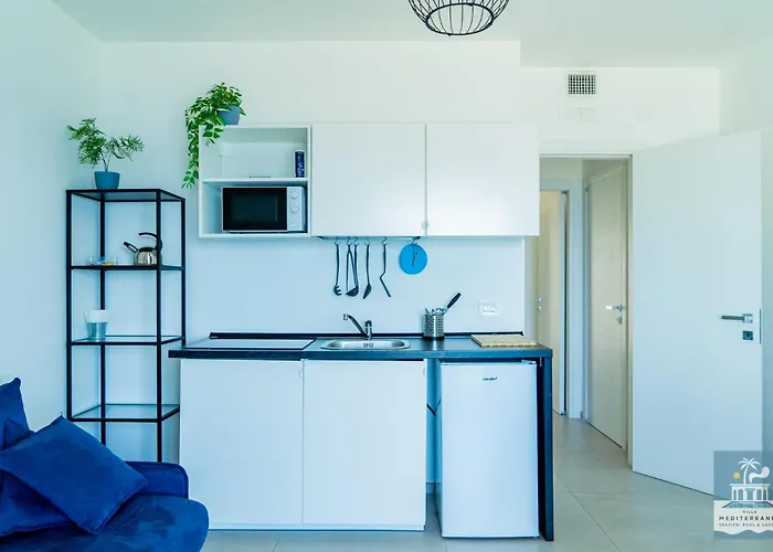 Apartament Mediterranea - Seaview, Pool & Garden