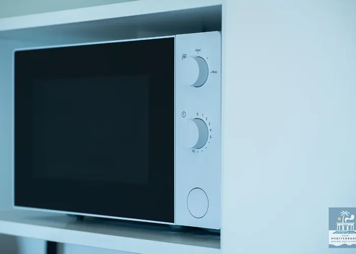 Apartment Mediterranea - Seaview, Pool & Garden