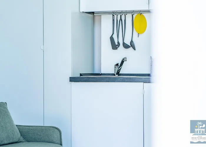 Mediterranea - Seaview, Pool & Garden Bari