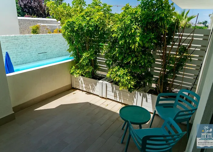 Mediterranea - Seaview, Pool & Garden Bari