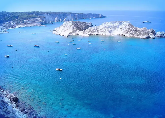 Apartament Mediterranea - Seaview, Pool & Garden Bari